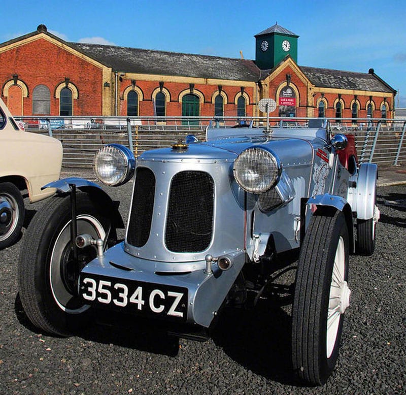 vintage car at the Titanic Experience Belfast at the Titanic Quarter