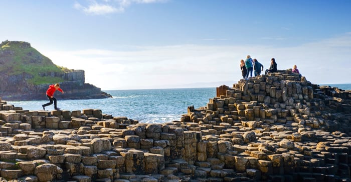 giant's causeway and rope bridge tour